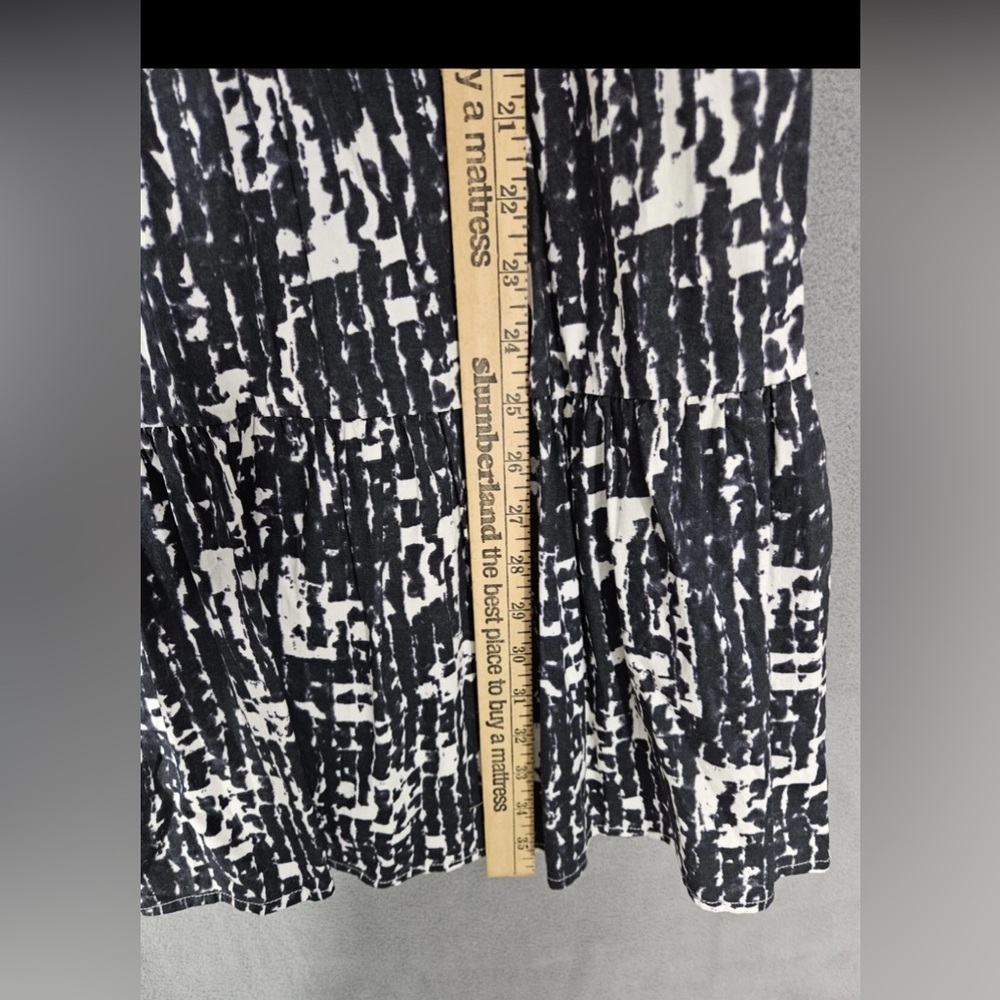 Evereve Black and White Women's Dress - Picture 6 of 6